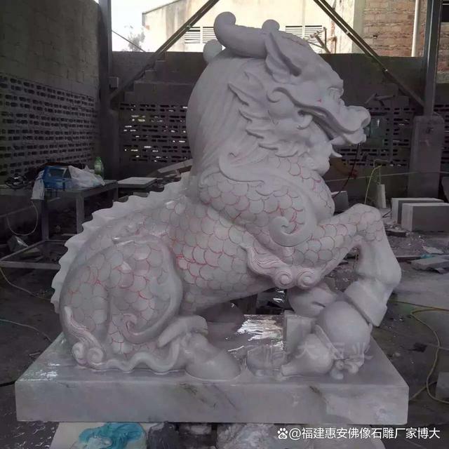 位置详解：最佳摆放点与注意事项九游会网址是多少石雕麒麟安放(图13)